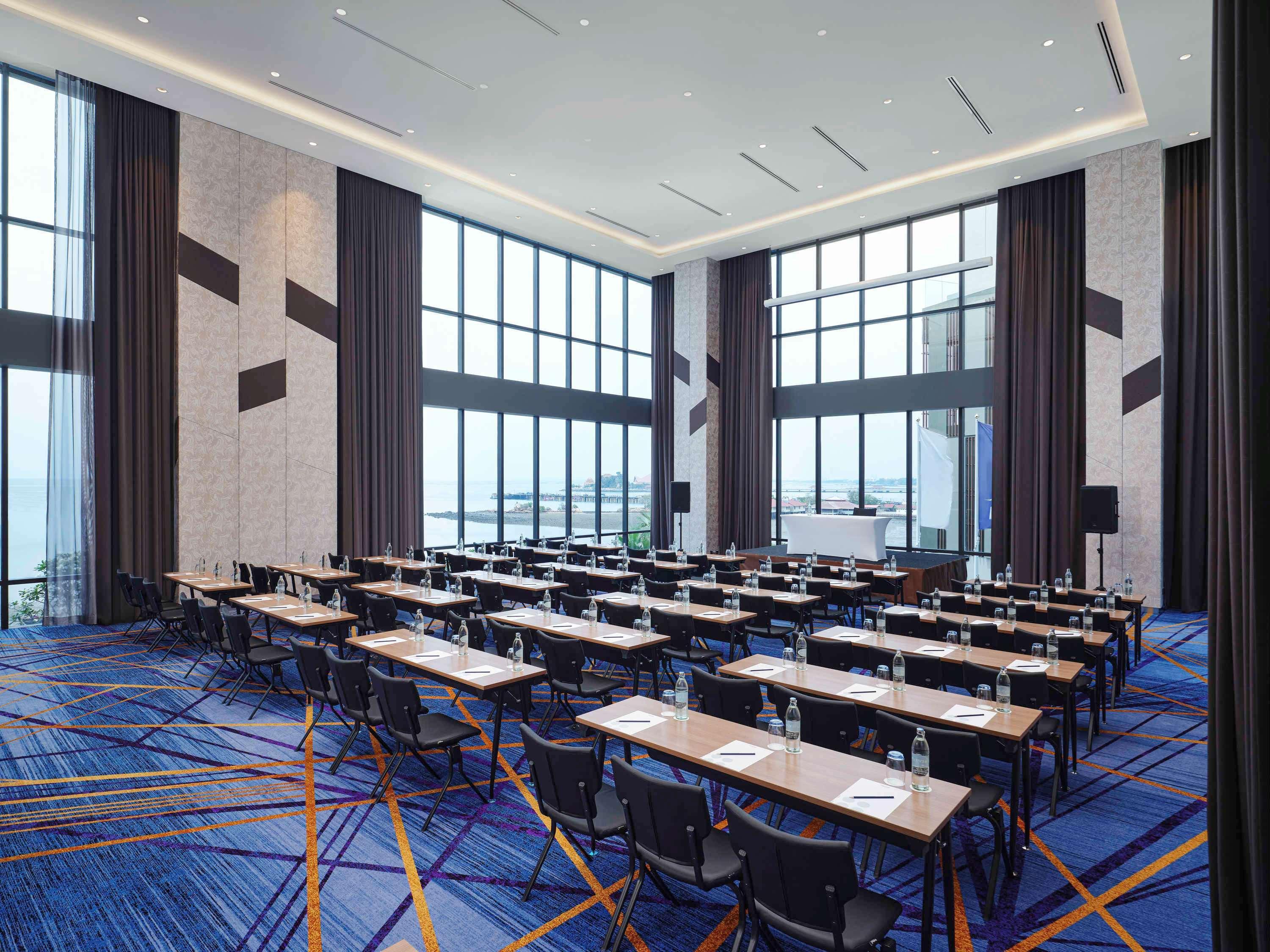 Novotel Marina Sriracha Si Racha Eksteriør bilde